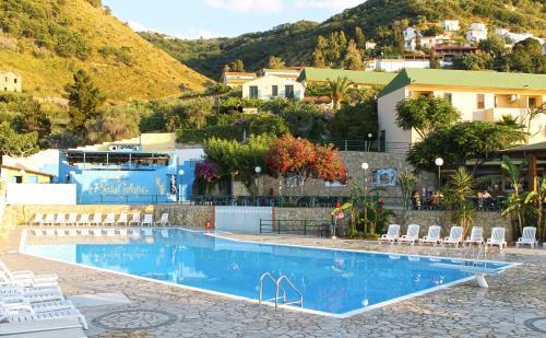 Hotel Baia Calav�