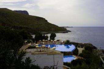 Hotel Calampiso