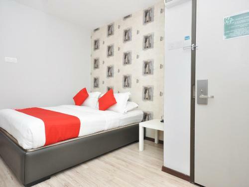 Oyo 886 Ada Hotel & Apartment