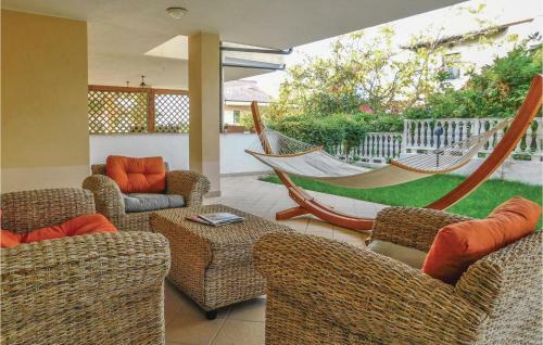 Studio Apartment In Briatico (vv)