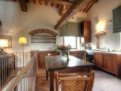 Locazione Turistica Borgo Monticelli.17