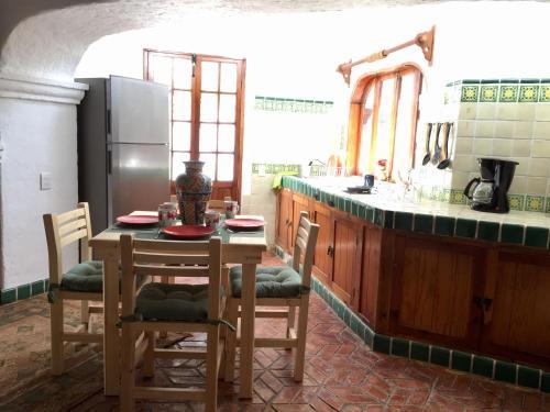 Chalet Danzantes