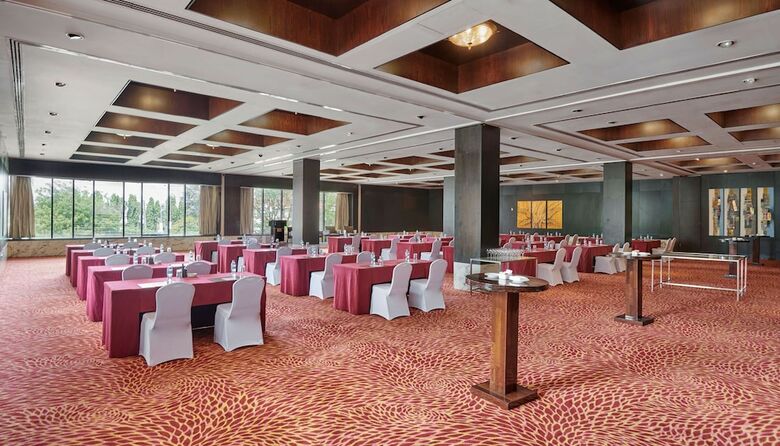 Hotel Hyatt Regency Dar Es Salaam, The Kilimanjaro