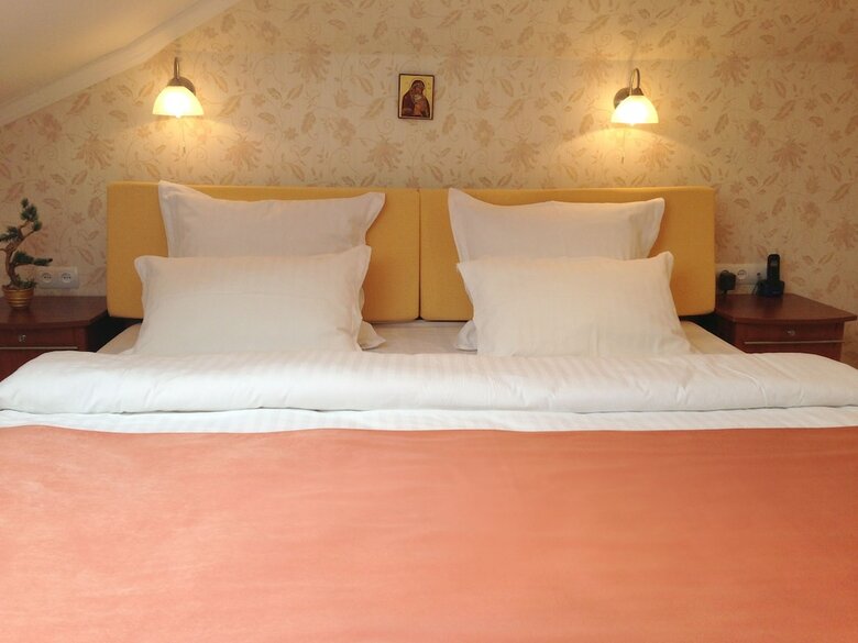 Eney Hotel