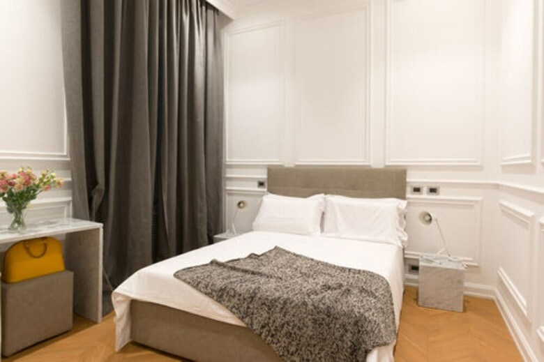 Hostal Via Chiodo Luxury Rooms
