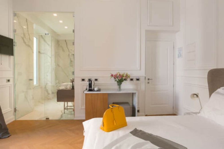 Hostal Via Chiodo Luxury Rooms