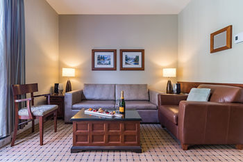 Chateau Beauvallon Hotel