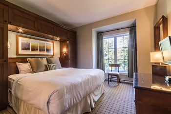 Chateau Beauvallon Hotel