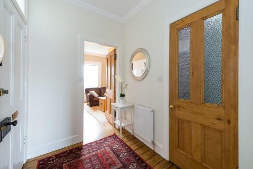 Stylish Southside Apartment