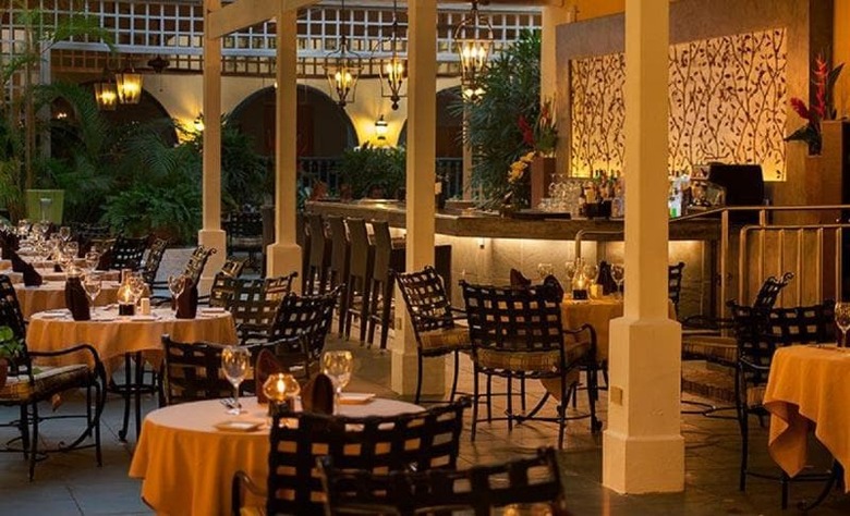 El Convento Hotel