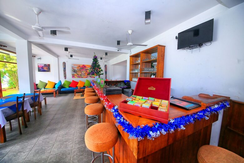 Hotel Rockside Beach Resort