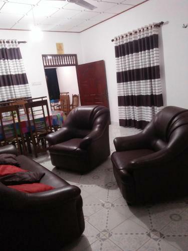 Hostal Inuja Guest