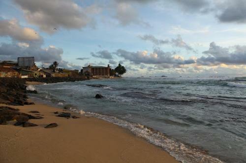 Apartamento Hikka Beach Flat