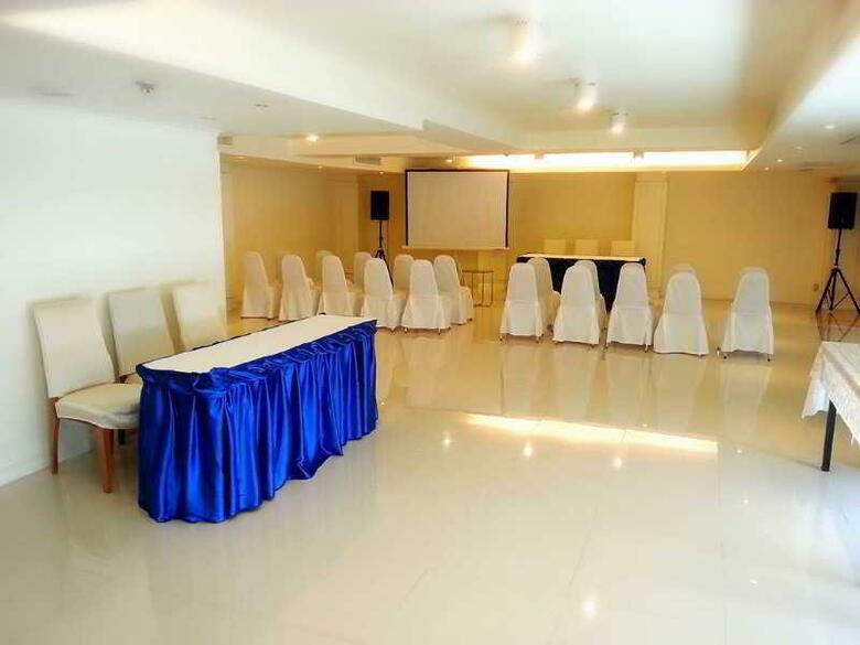 Astera Sathorn Hotel