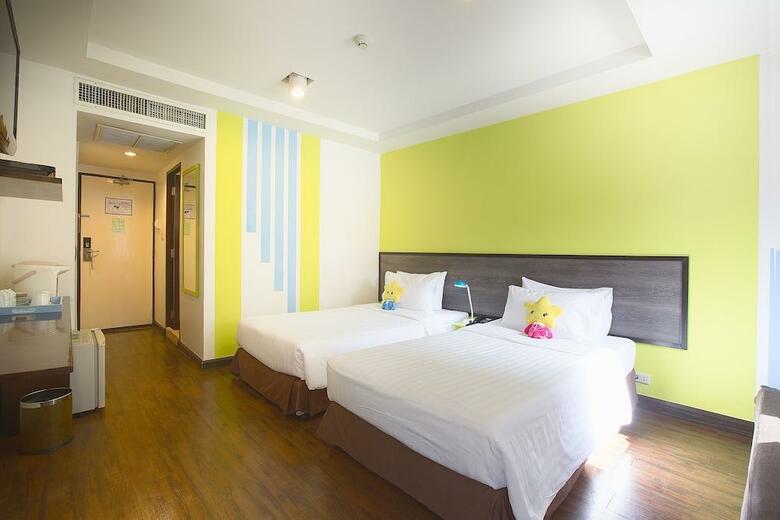 Astera Sathorn Hotel