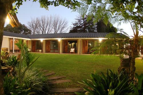 Hostal Mountain Dew Guest House