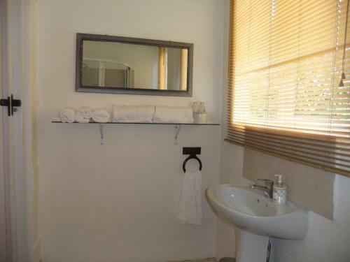Hostal Pastel Guest House