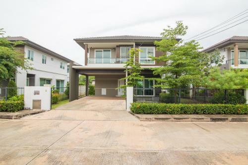 Maximize Luxury Apartment