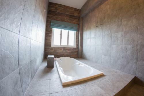 Maximize Luxury Apartment