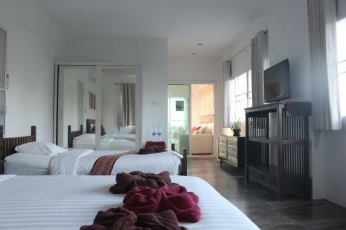 Villa Baan Aroka Beach Front