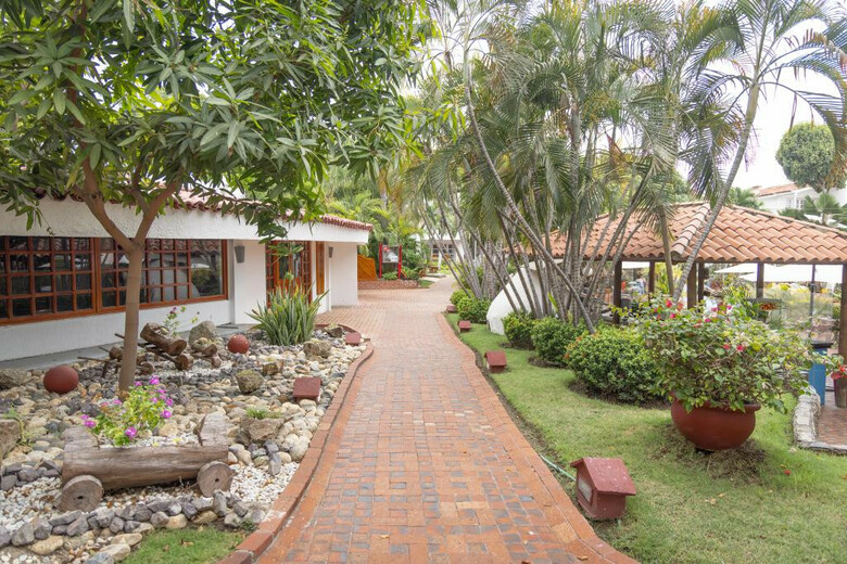 Hotel Decameron Gale�n