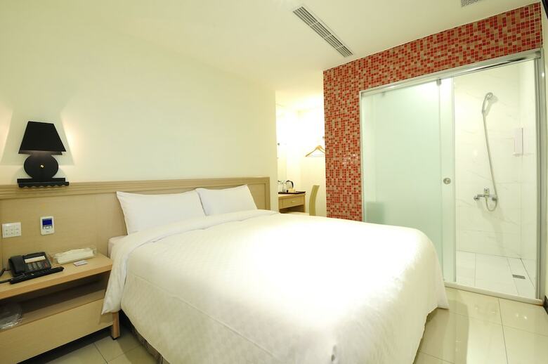 Bravo Hotel