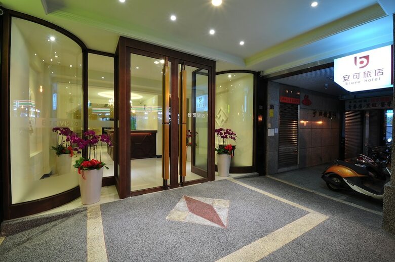 Bravo Hotel