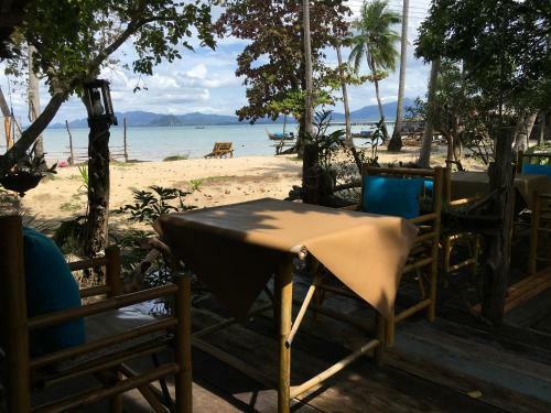 Koh Mook Coco Lodge