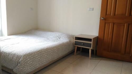 4+57 Hostel