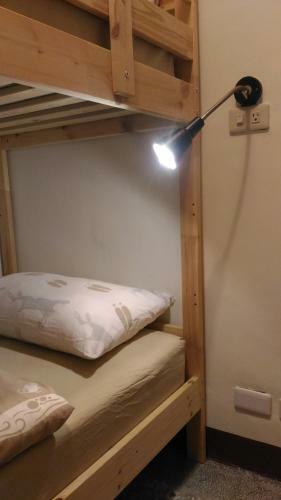 4+57 Hostel
