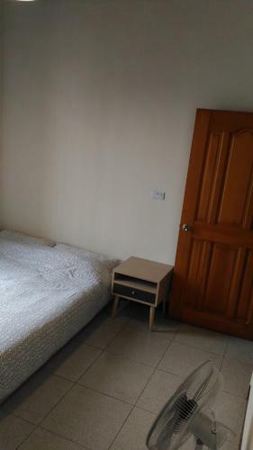 4+57 Hostel