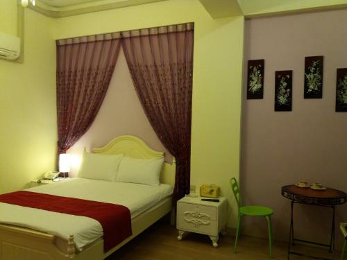 Money B&B