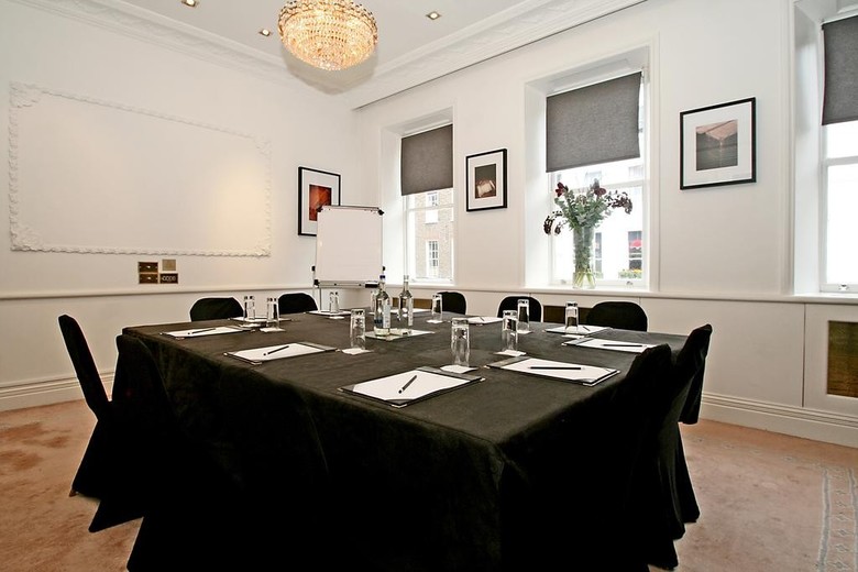 Hotel Rathbone