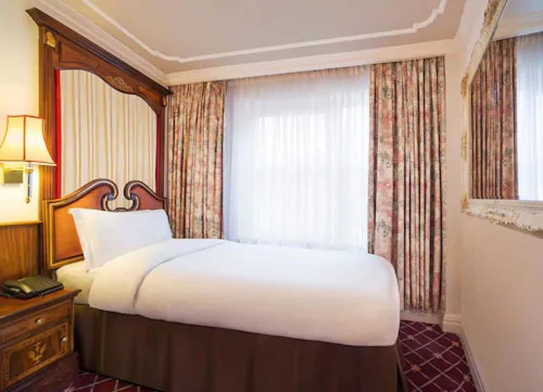 Hotel Rathbone