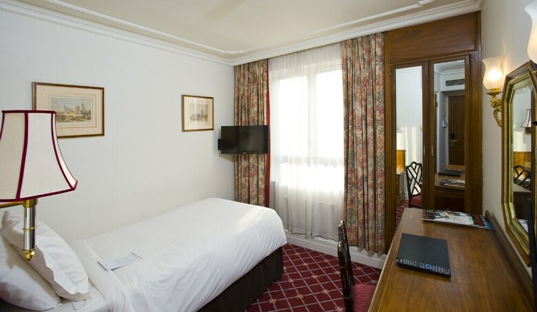 Hotel Rathbone