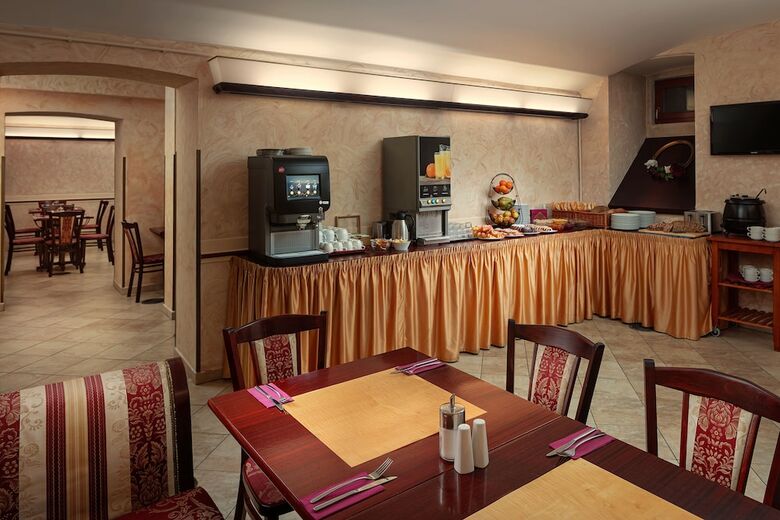 Hotel Alqush Downtown