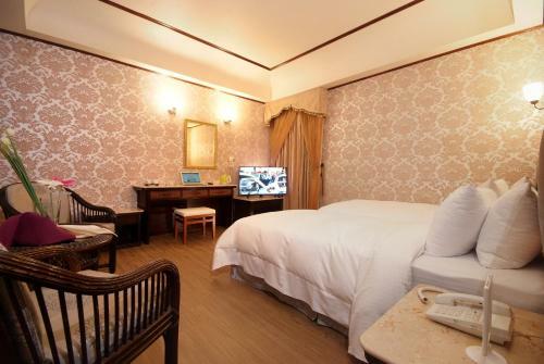 Pink Lotus Hotel