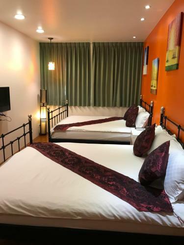 Bed & Breakfast Red Chimney Hostel