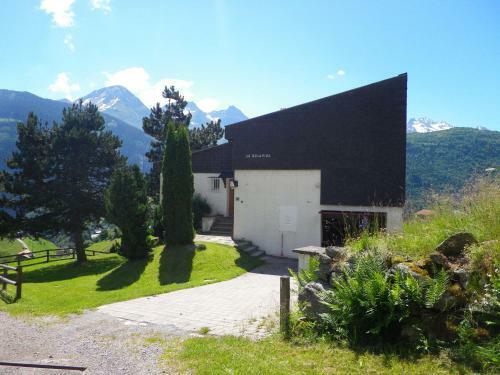 Peaceful Apartment Near Forest In Segnas