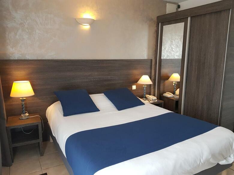 Ariane Hotel