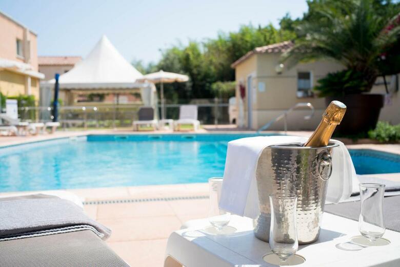 Ariane Hotel