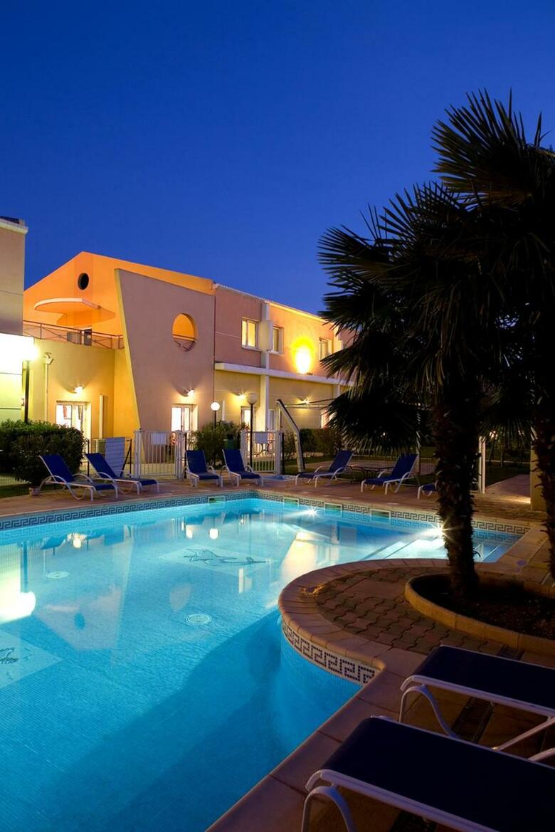 Ariane Hotel