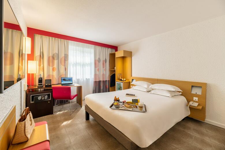 Hotel Novotel Lyon Nord Porte de Lyo