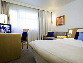 Hotel Novotel Lyon Nord Porte de Lyo