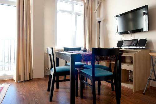Aslan Apartments