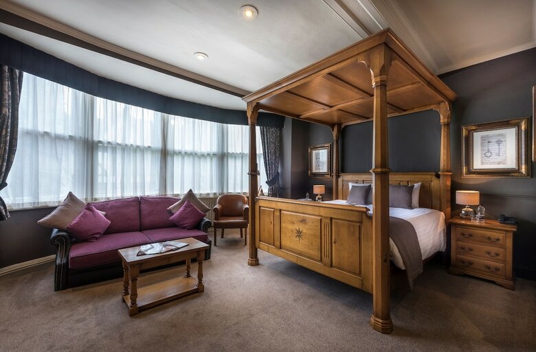 The Swan Hotel