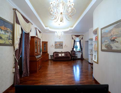 Apartamento Vip Penthouse On Lva Tolstogo