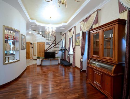 Apartamento Vip Penthouse On Lva Tolstogo