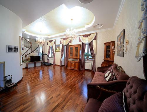 Apartamento Vip Penthouse On Lva Tolstogo
