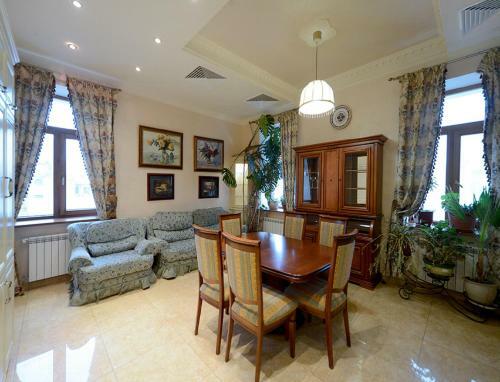 Apartamento Vip Penthouse On Lva Tolstogo